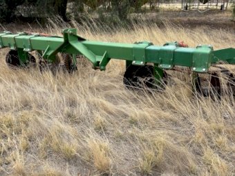 Tough Equipment Track Renovator