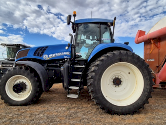 2015 New Holland T8.360 Tractor