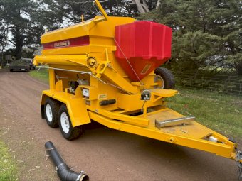 2023 Steel Steel 50 Bag Ezy Feeder