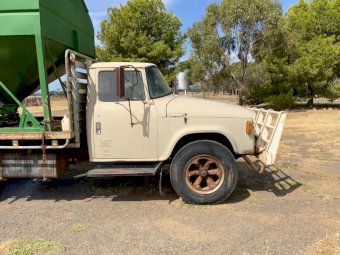 International C1830D with Parkes Grouper