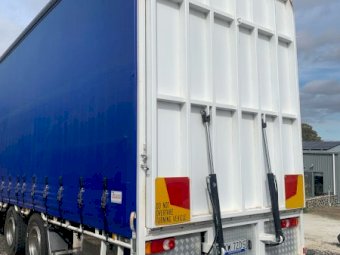 2014 Iveco Euro Cargo E5 160E28 Truck