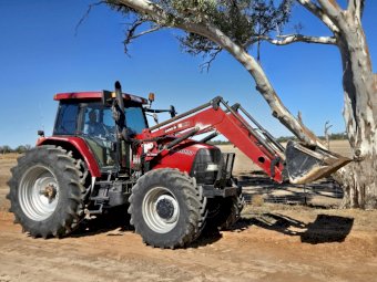 2006 Case IH MXM 190 with FEL