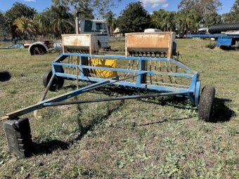 Davimac 20 run Pasture Seeder