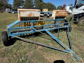 Davimac 20 run Pasture Seeder