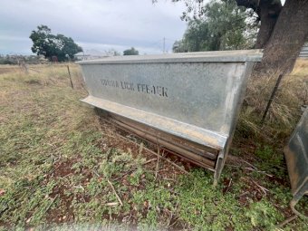2 X Cowra Lick Feeders