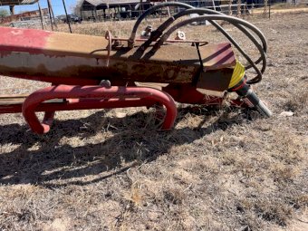 Case 8220 Windrower