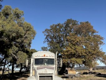 Kenworth T600 Prime Mover