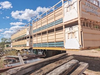 2006 Brazier 2 deck Stock crate A Trailer