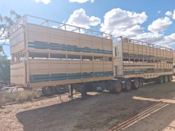 2006 Brazier 2 deck Stock crate A Trailer