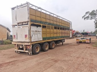 1980 Tri Axle Stock Crate