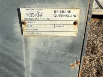 Norm Engineering JD329 Open Mouth Broom