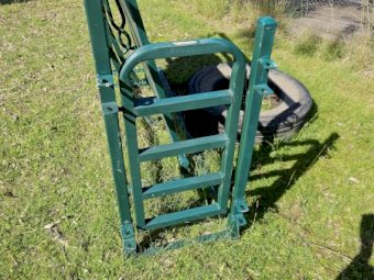 Arrowquip Calf Cradle