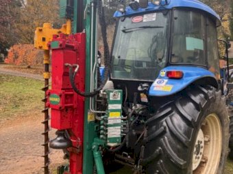 2015 Munro Auto Driver 730 Post Driver