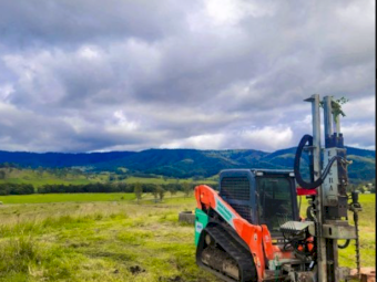 **Save 15% on RRP** Until 31st July, 2025 - SERIES 89 100 CELL HYDRAULIC PERCUSSION POST DRIVER