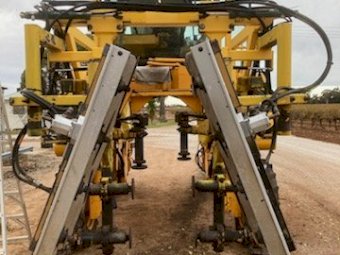 2001 Gregoire G120SW Grape Harvester