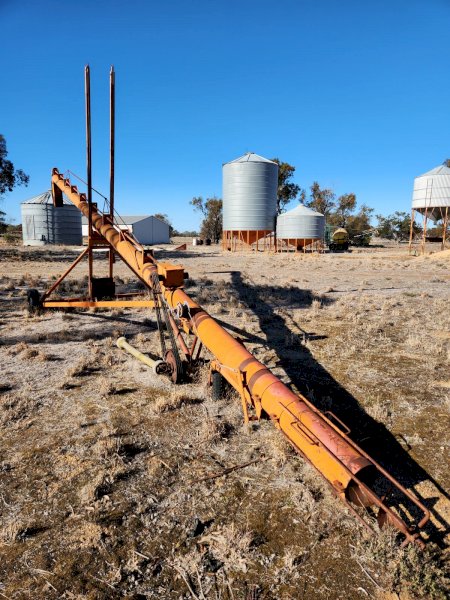 Sherwell 46' x 9" Auger