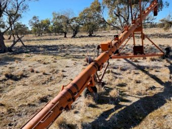 Sherwell 46' x 9" Auger