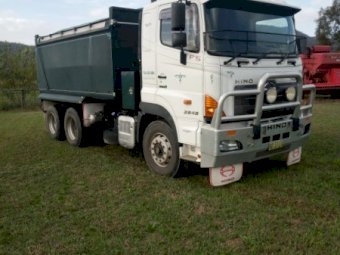 2012 Hino 700 Series Tipper Truck