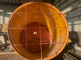 Tomahawk 5050XL Round Bale Chopper