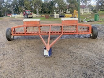 Bromar 24 run Band Seeder