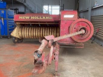 New Holland Hayliner 275 Small Square Baler