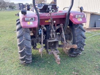 Luzhong 504 FWA Tractor