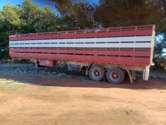 42ft Gowland Slamgate 2x1 Stock Crate on Bogie Trailer