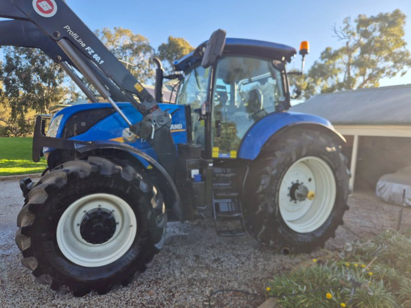2019 New Holland T7.230 Tractor with Loader