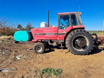 International 5088 Tractor