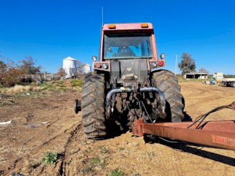 International 5088 Tractor