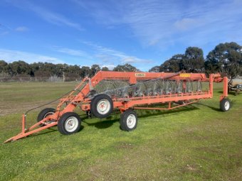 Schinckel 16 wheel hay rake
