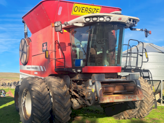2009 Massey Ferguson 9895 Header with 36ft MF 5100 Draper Front