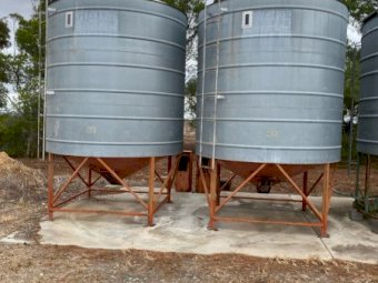 2 X Jaeschke 15MT Field Bins
