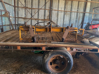 New Holland 317 Small Square baler With Accumulator And Grab