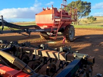 31ft Horwood Bagshaw Scaribar with 6000L Air Cart