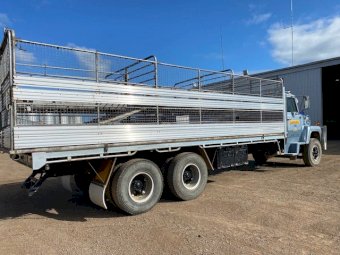 1981 Ford Louisville 8000