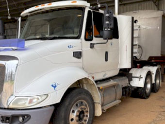2010 Caterpillar CT610 Prime Mover