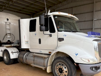 2010 Caterpillar CT610 Prime Mover