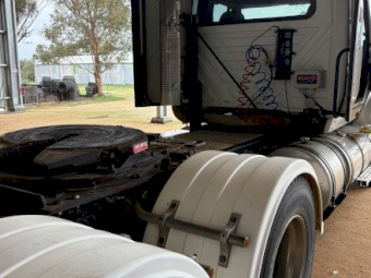 2010 Caterpillar CT610 Prime Mover