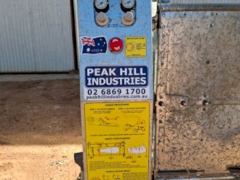 Peak Hill Industries Sheep Crutcher