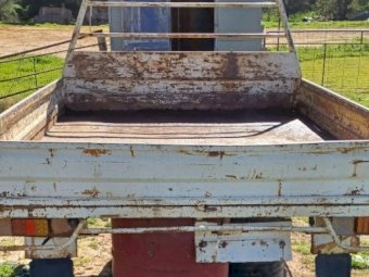 Steel Ute Tray