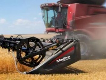 2021 Case 7250 Header with MacDon D65 D 40ft Front ,comb Trailer and PW8 Pick up Front