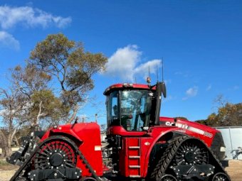 2018 Case IH Rowtrac 400 tractor