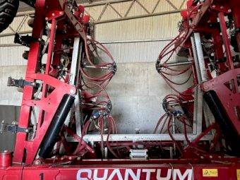 2019 Morris 9950CTI Air Seeder With 40Ft Quantam Bar