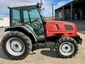 2001 Massey Ferguson 2220 Tractor
