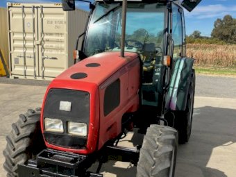 2001 Massey Ferguson 2220 Tractor