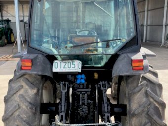 2001 Massey Ferguson 2220 Tractor