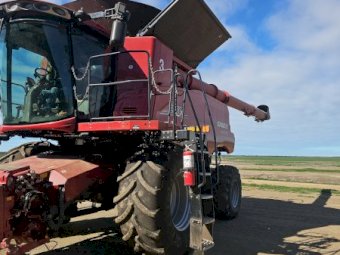 2021 Case IH 9250 Header with 60ft 2022 Durus Midwest Front and Trailer