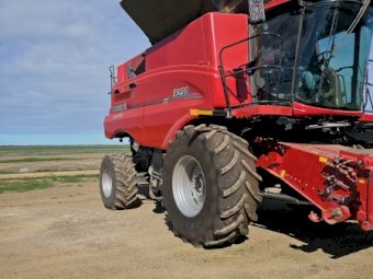 2021 Case IH 9250 Header with 60ft 2022 Durus Midwest Front and Trailer