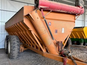 2010 Norrish Chaser Bin 32mt with Scales